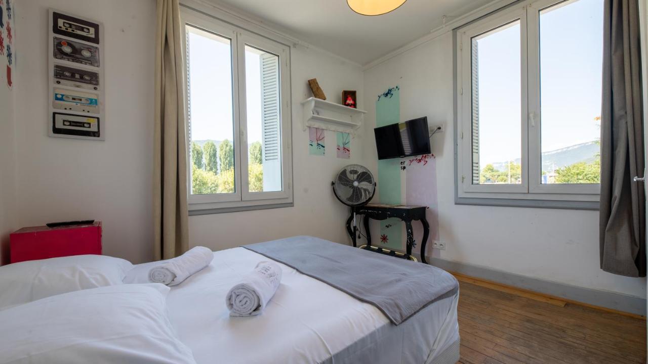Hotel Mamie Jane Co-Munity Aix-les-Bains Exteriér fotografie
